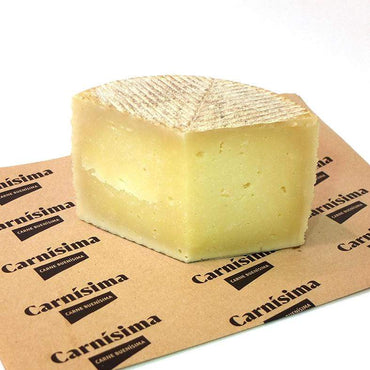 Carnísima Queso Queso  ecológico artesano curado de leche cruda oveja Montiermo  cuña 325-350 gr carne