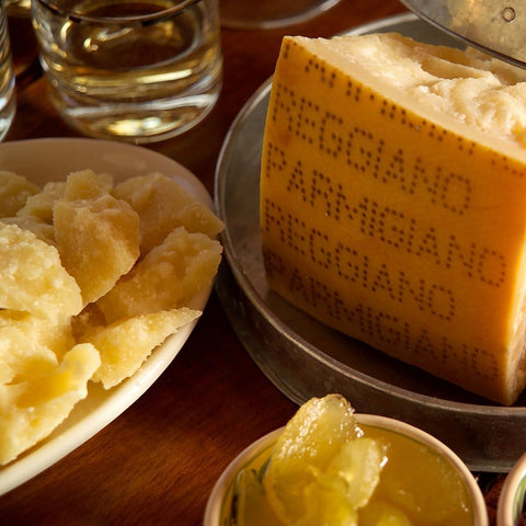 Carnísima Queso Parmigianno Reggiano Bio AOP 300 g carne